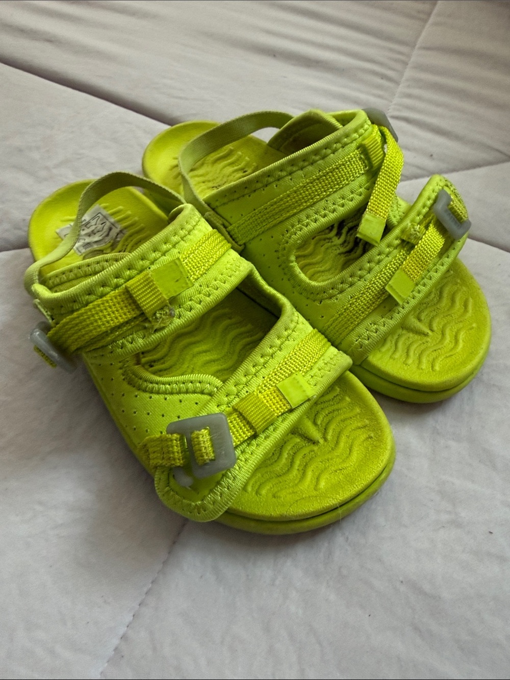Native Kids Neon Lime Adjustable Strap Sandals